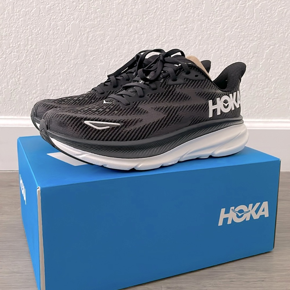 HOKA CLIFTON women shoe 7B